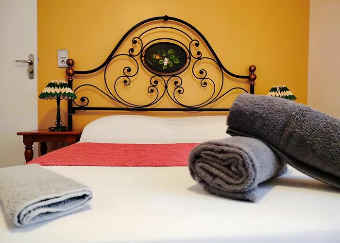T3 N8 Appartement Hotel Combes